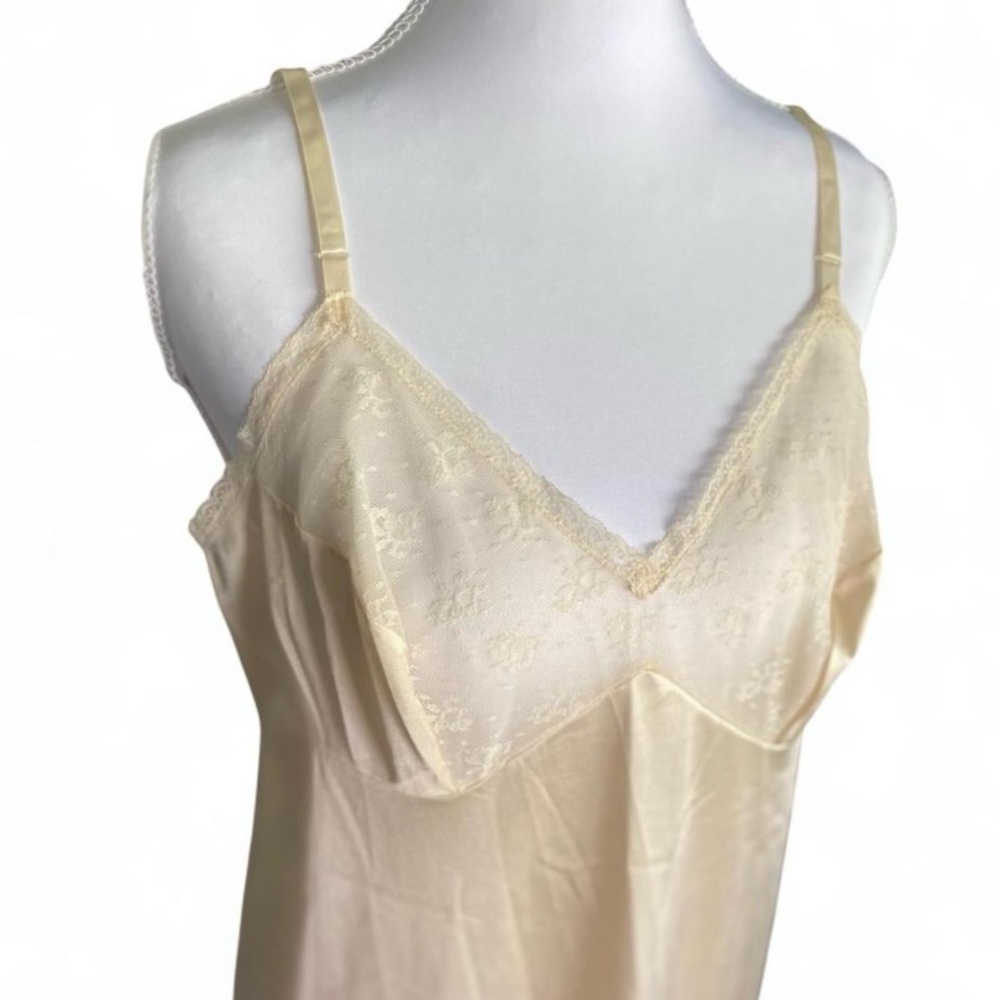 Vintage Vanity Fair Sheer Cream Lace V Neck Slip Dress Size 38/L